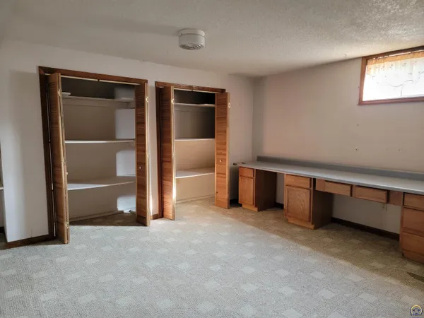 $335,000 | 2225 Redwood Avenue, Emporia, KS 66801