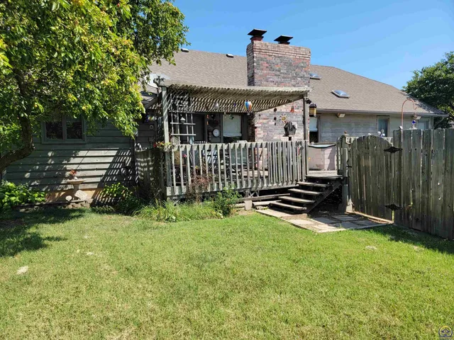 $335,000 | 2225 Redwood Avenue, Emporia, KS 66801