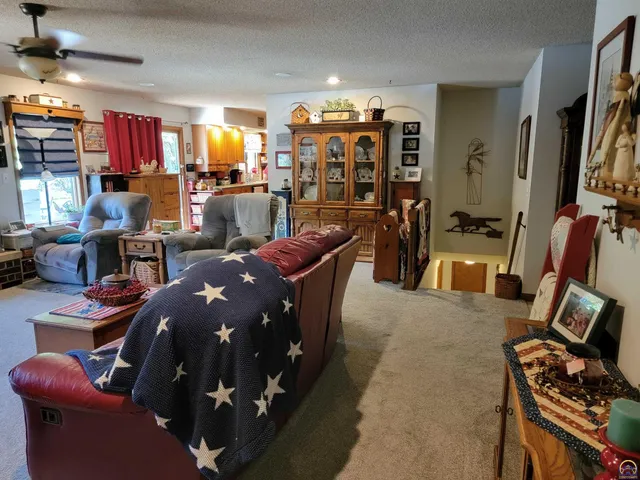 $335,000 | 2225 Redwood Avenue, Emporia, KS 66801