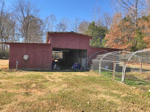 5431 Old Stage Road Adamsville, TN 38310 - Photo 14 of 25 Gallery Image 14