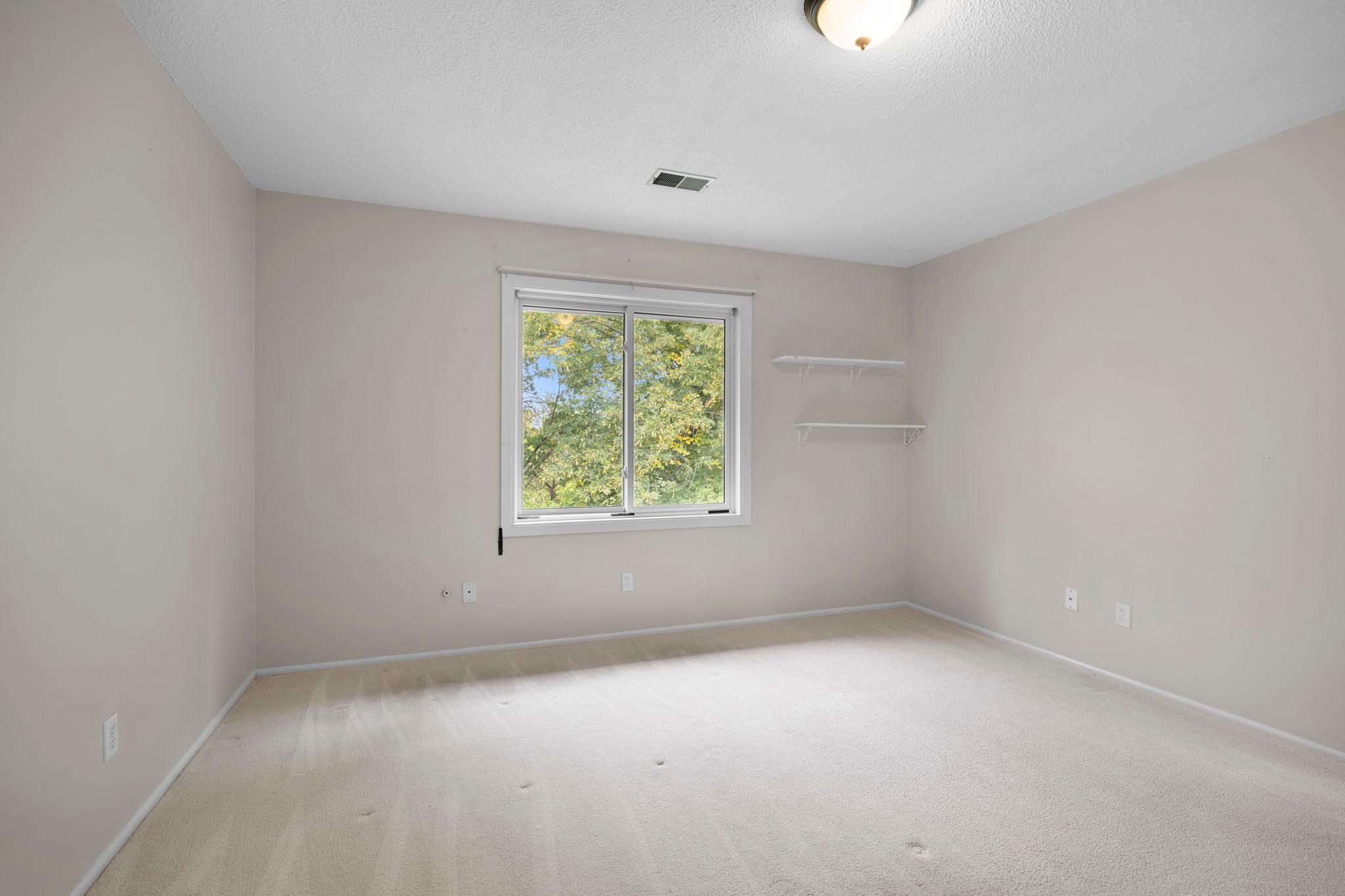 15588 Canyon Ridge Eden Prairie, MN 55347 - Photo 32 of 60 Gallery Image 32