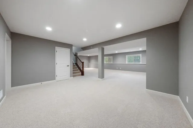 $4,295 | 16810 51st Place North, Plymouth, MN 55446