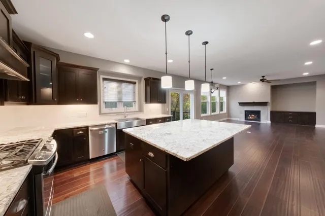 $4,295 | 16810 51st Place North, Plymouth, MN 55446