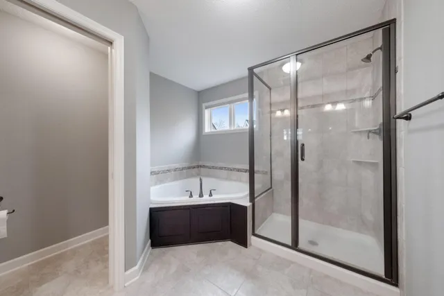 $4,295 | 16810 51st Place North, Plymouth, MN 55446