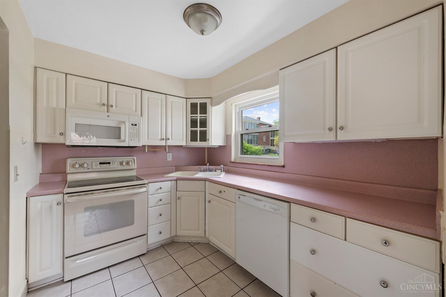 5415 Fox Road Cincinnati, OH 45239 - Photo 11 of 44 Gallery Image 11