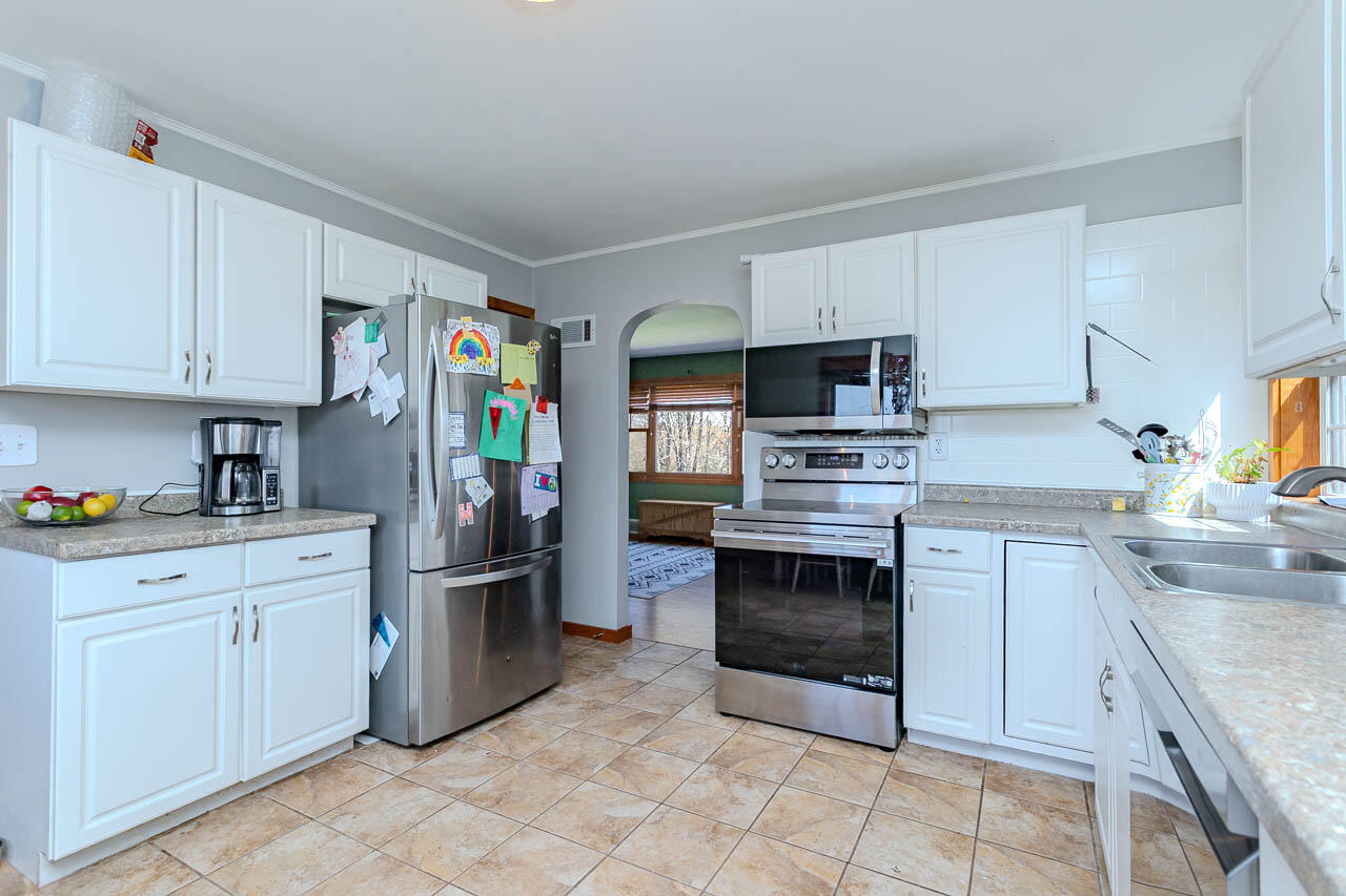 2615 West Main Street Merrill, WI 54452 - Photo 10 of 59 939A9875