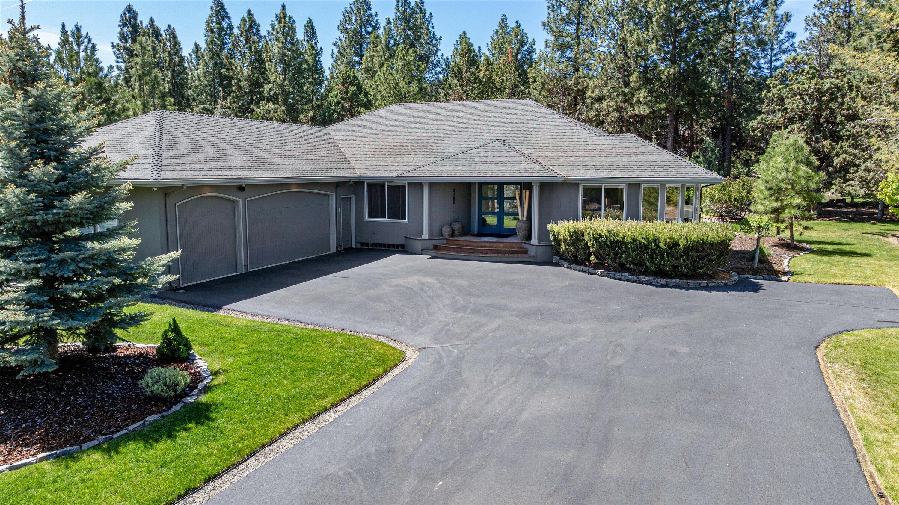 3795 Northwest Summerfield Road Bend, OR 97703 - Photo 45 of 50
