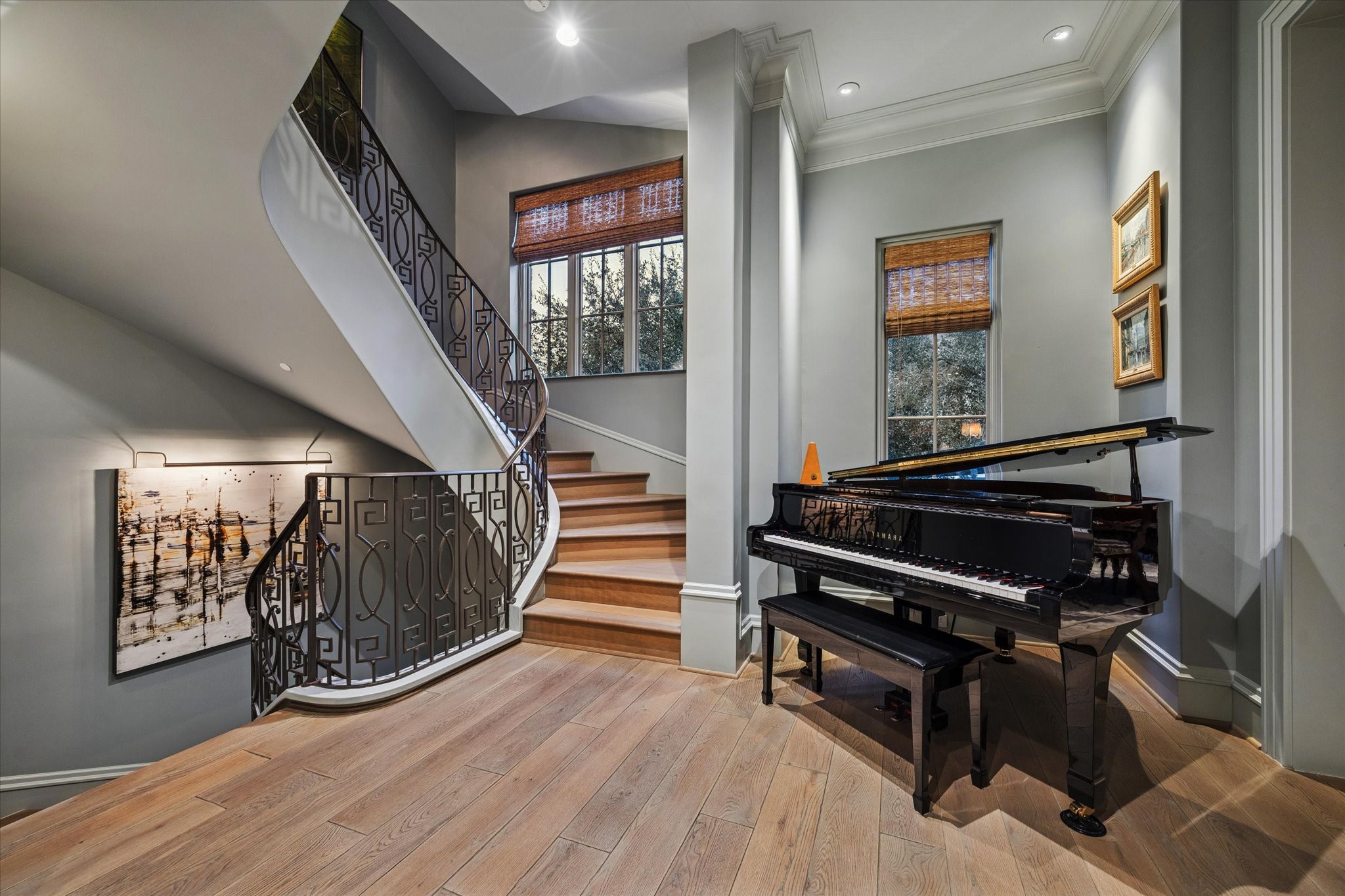 1225 Place Royale Way Houston, TX 77056 - Photo 12 of 45 a view of an entryway with wooden floor