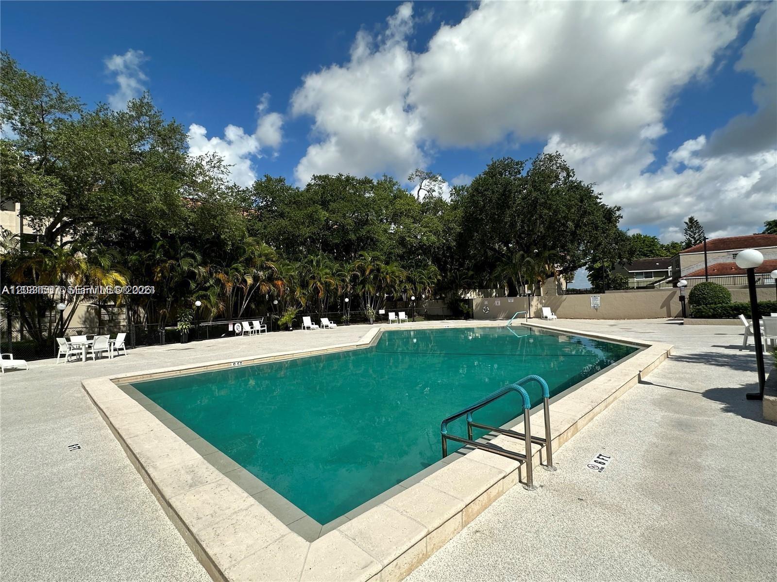 601 Ives Dairy Road, Unit 4018 Miami, FL 33179 - Photo 37 of 61