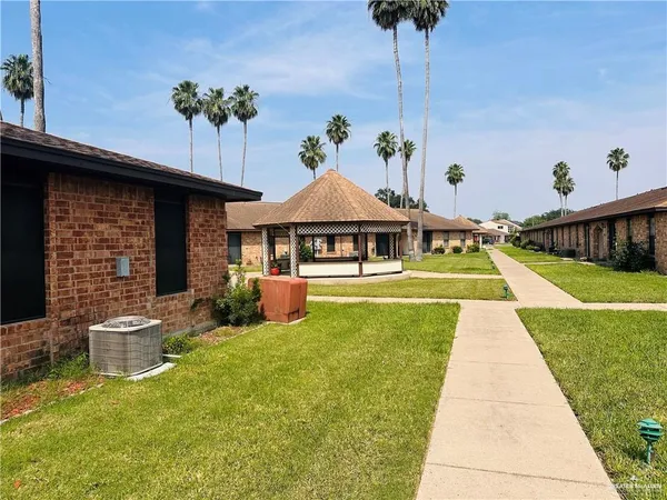 $850 | 1500 Evergreen Avenue, Unit 15, Mission, TX 78572