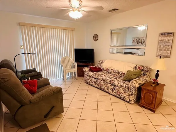 $850 | 1500 Evergreen Avenue, Unit 15, Mission, TX 78572