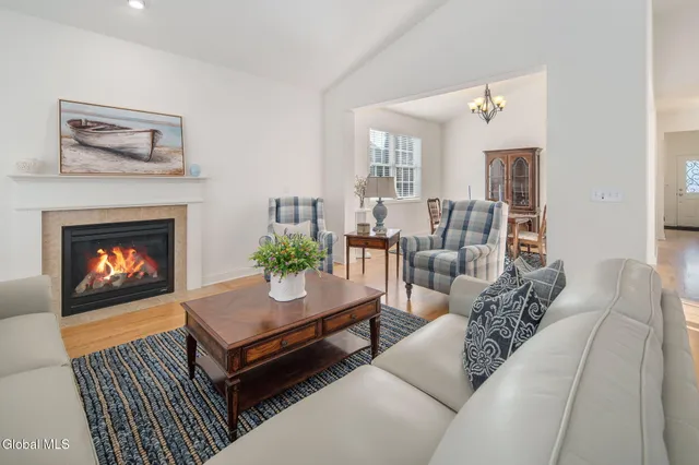 $600,000 | 23 Beacon Drive, Colonie, NY 12189