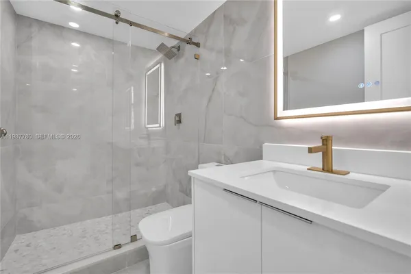 $2,900 | 18181 Northeast 31st Court, Unit 110, Aventura, FL 33160