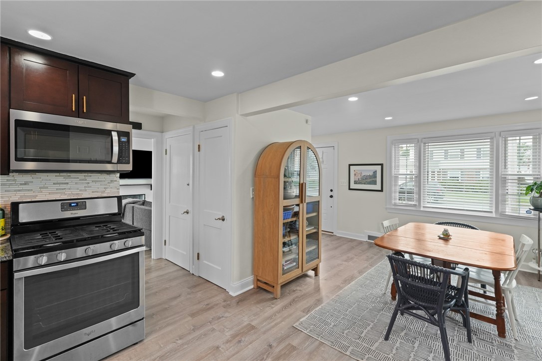 252 Williston Way Pawtucket, RI 02861 - Photo 12 of 27