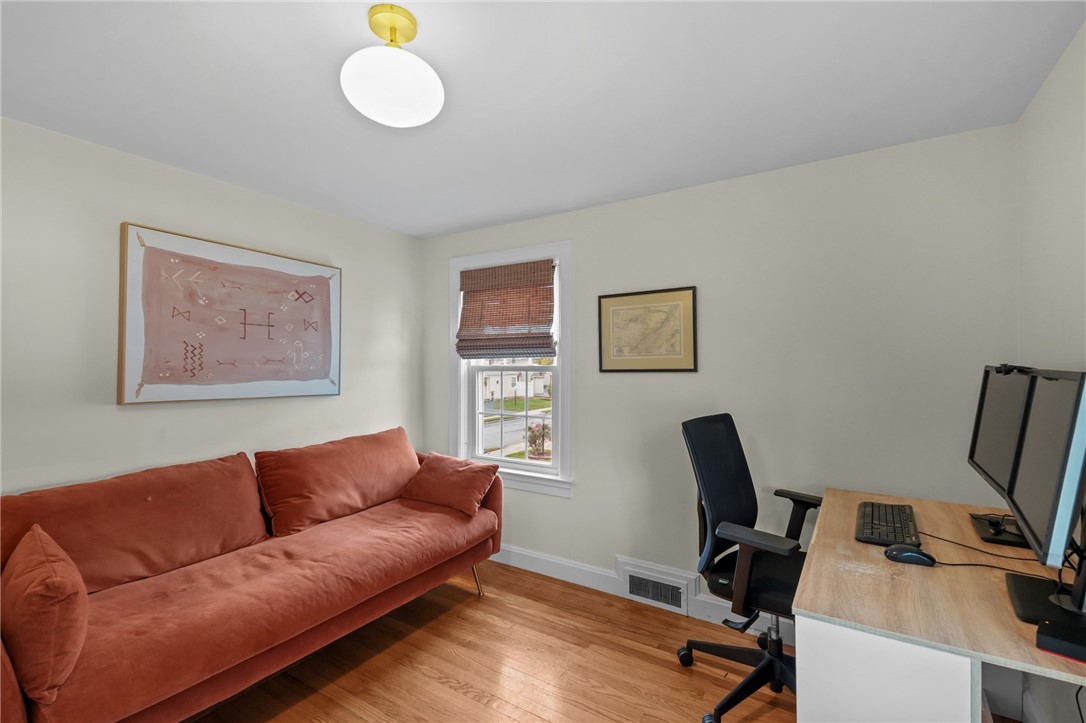 252 Williston Way Pawtucket, RI 02861 - Photo 21 of 27