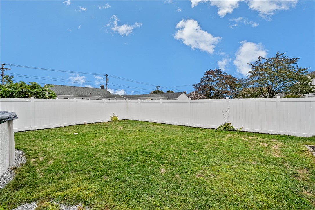 252 Williston Way Pawtucket, RI 02861 - Photo 27 of 27