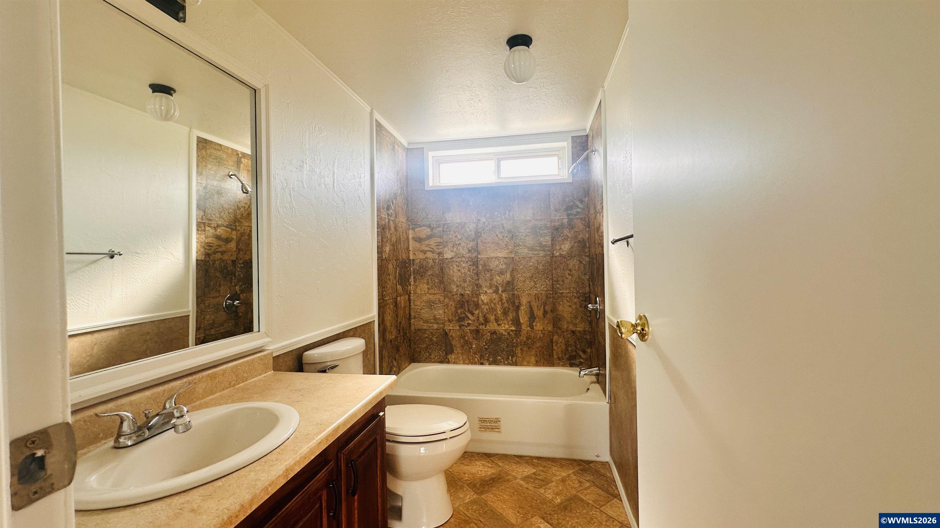 5422 Portland Road Northeast, Unit 117 Salem, OR 97305 - Photo 25 of 45 Gallery Image 25