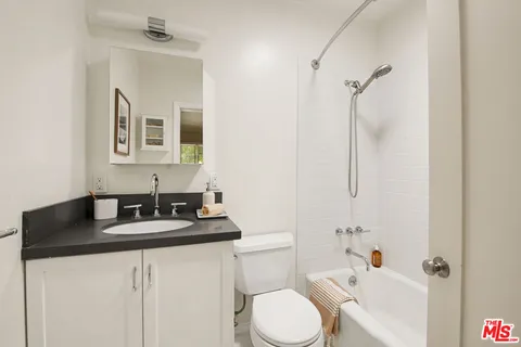 $1,698,000 | 2265 East Mountain Street, Pasadena, CA 91104