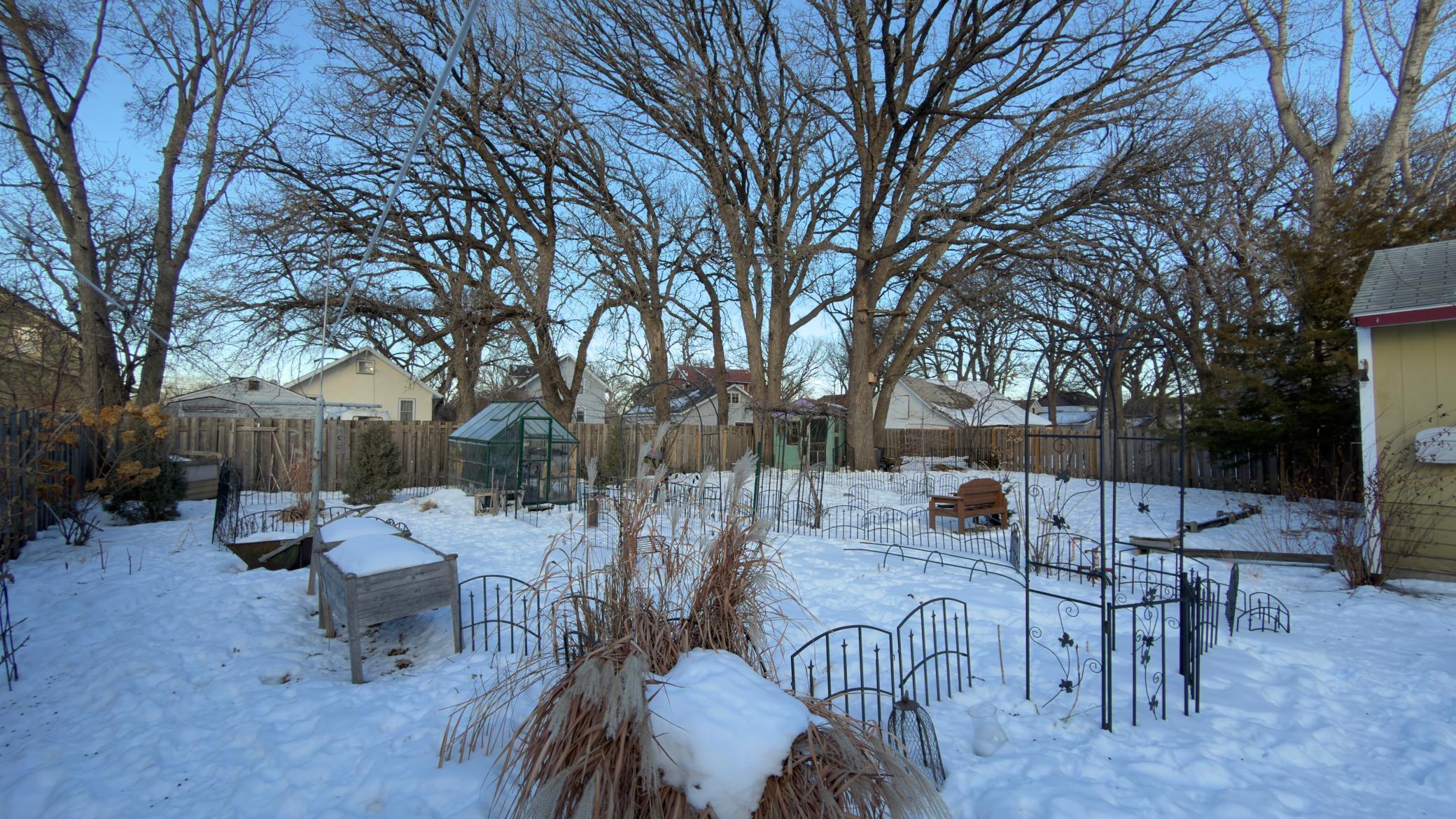 34 S Terrace North Fargo, ND 58102 - Photo 4 of 59