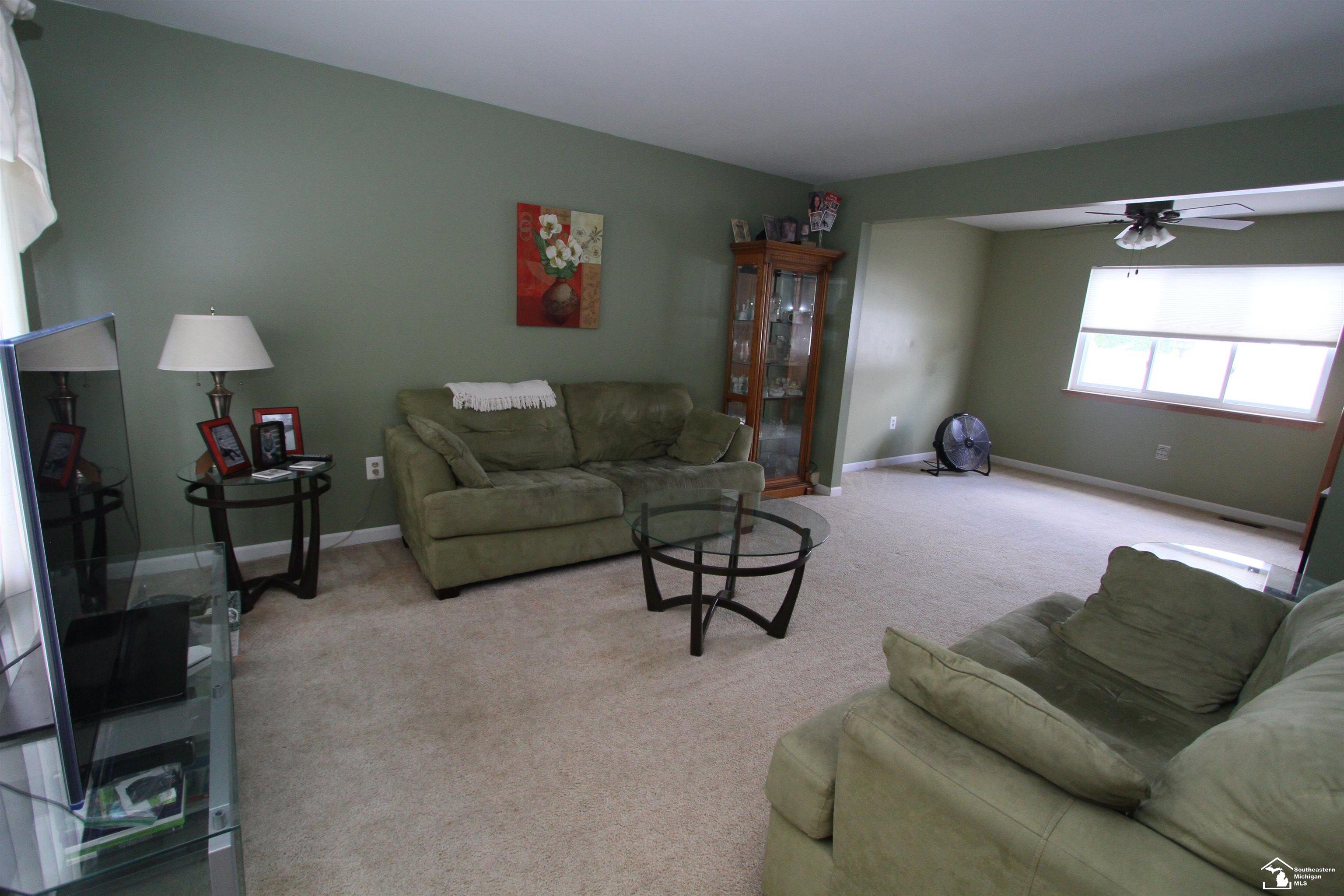 24780 Timber Ridge Trail Flat Rock, MI 48134 - Photo 4 of 32 50085838-3.JPG
