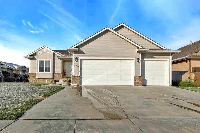$355,000 | 2713 North Bluestone Circle, Andover, KS 67002