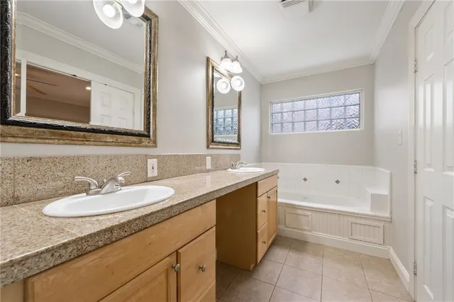 $4,100 | 714 East 45th Street, Austin, TX 78751