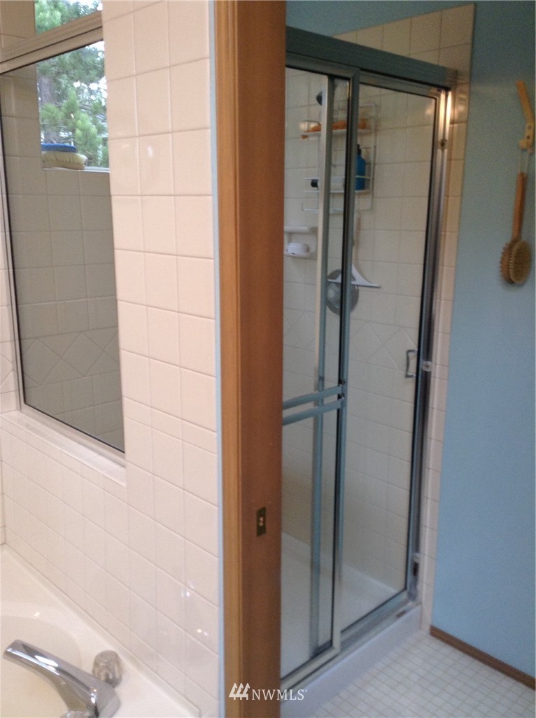 12712 Northeast 200th Place Bothell, WA 98011 - Photo 17 of 18