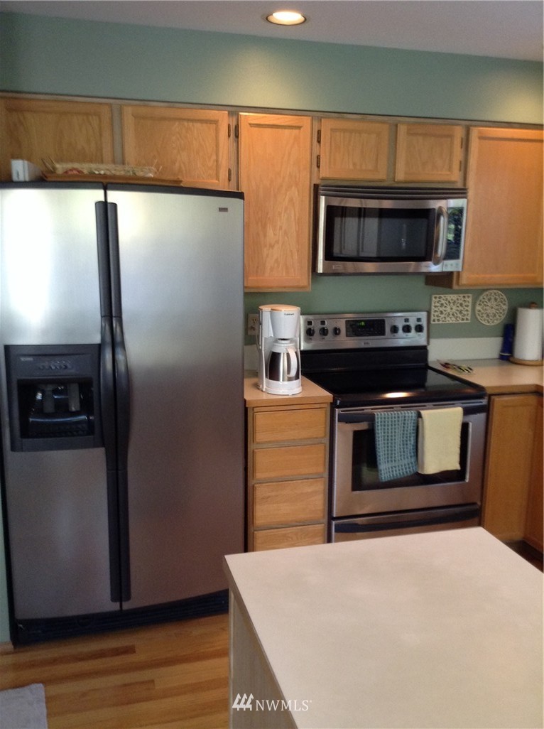 12712 Northeast 200th Place Bothell, WA 98011 - Photo 4 of 18