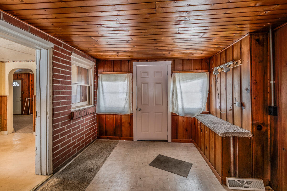 8699 Verona Road Battle Creek, MI 49014 - Photo 3 of 13 004-MLS
