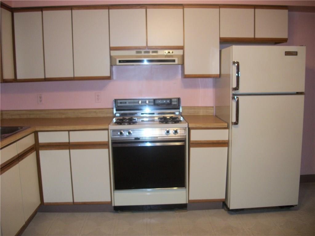 127 Orchard Street McKees Rocks, PA 15136 - Photo 3 of 16 Gallery Image 3