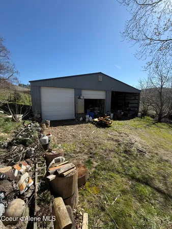 $800,000 | 19357 School Road, Lenore, ID 83541