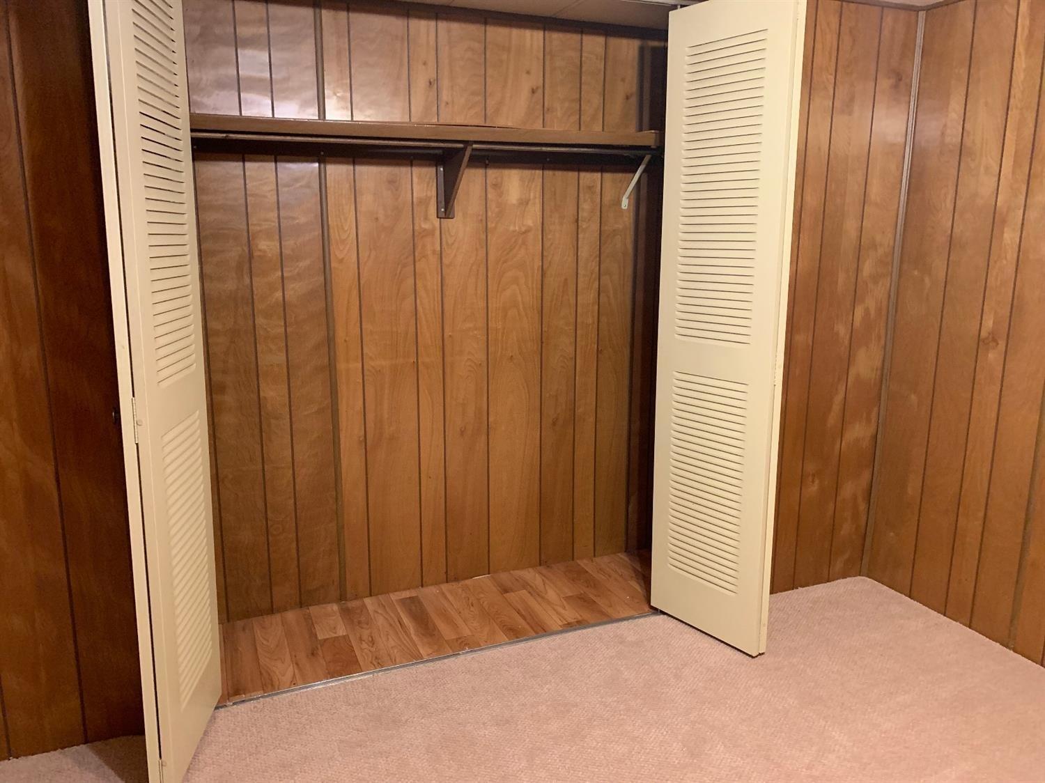 2421 Southwest Webster Road Grants Pass, OR 97526 - Photo 10 of 21 Master closet