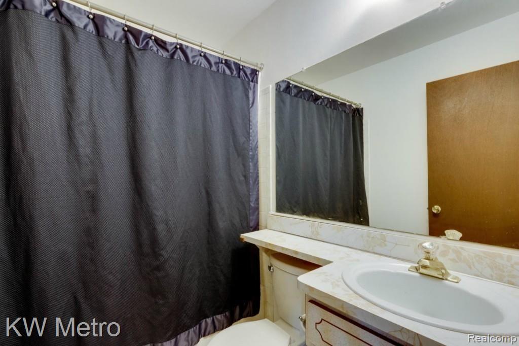 65 Manor Way, Unit 35 Rochester Hills, MI 48309 - Photo 16 of 26