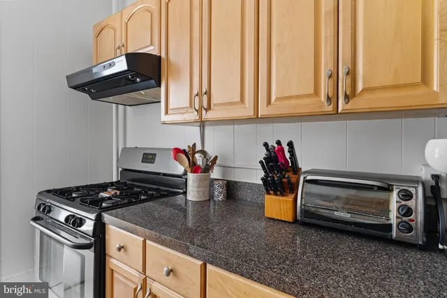 $2,250 | 1526 17th Street Northwest, Unit 115, Washington, DC 20036