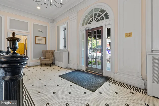 $2,250 | 1526 17th Street Northwest, Unit 115, Washington, DC 20036