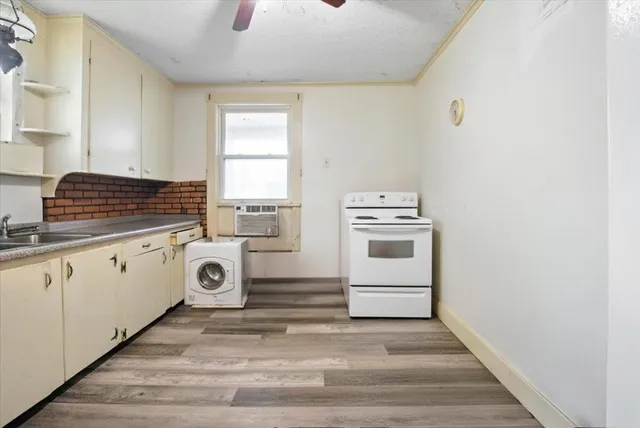 $60,000 | 8 Millett Street, Livermore Falls, ME 04254