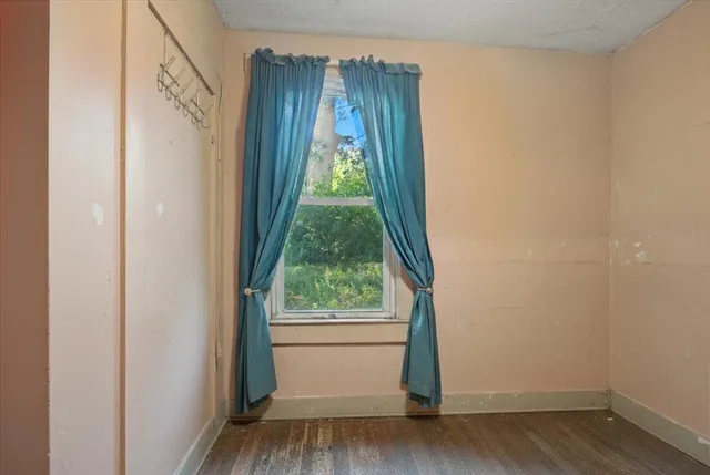 $60,000 | 8 Millett Street, Livermore Falls, ME 04254