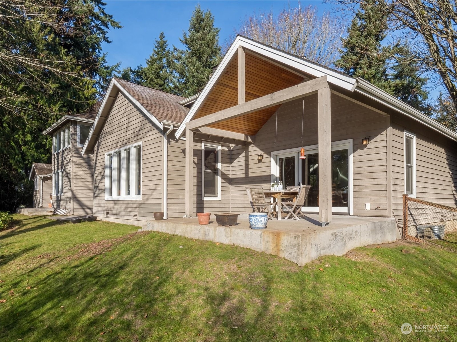 9123 196th Street Southwest Edmonds, WA 98020 - Photo 36 of 38 Gallery Image 36