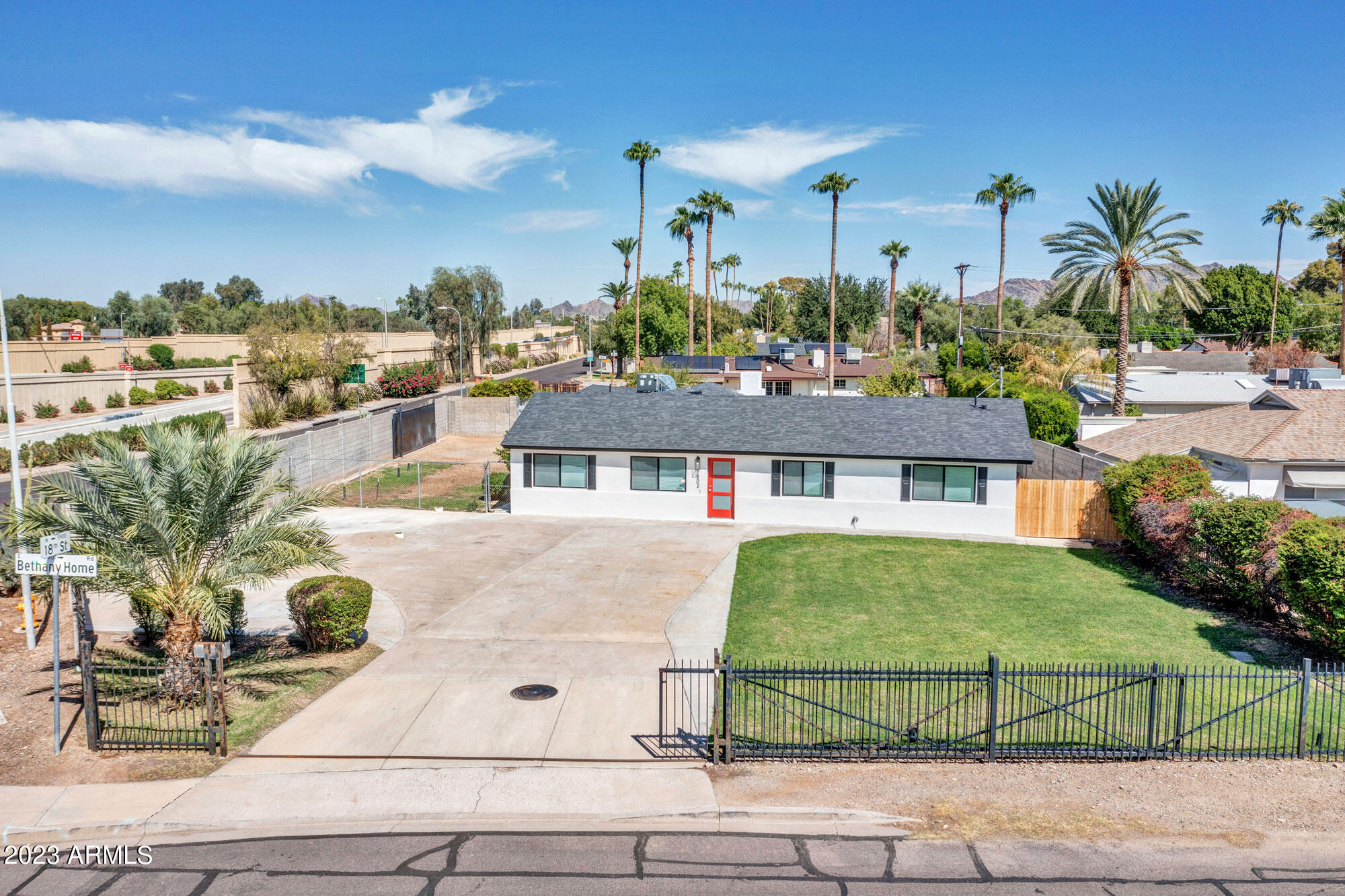 01-1802 E Bethany Home Rd (6)