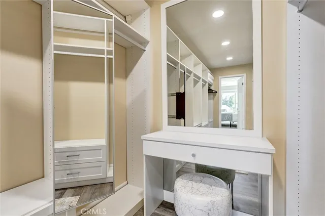 a view of walk in closet