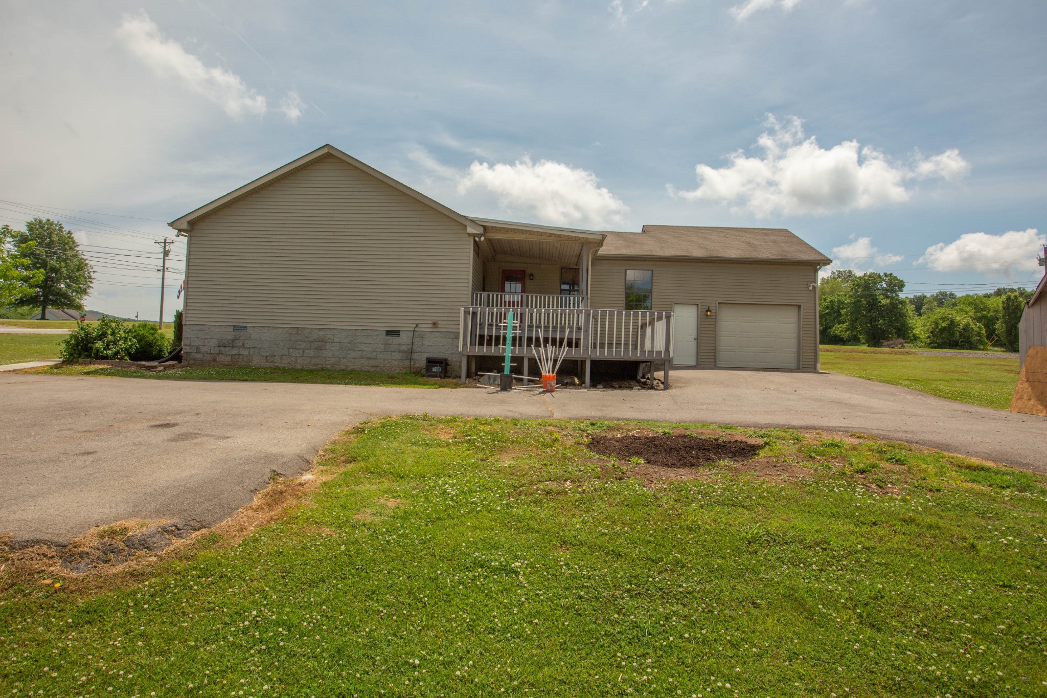 794 Chicken Road Lebanon, TN 37090 - Photo 4 of 25 a view of a house with a yard