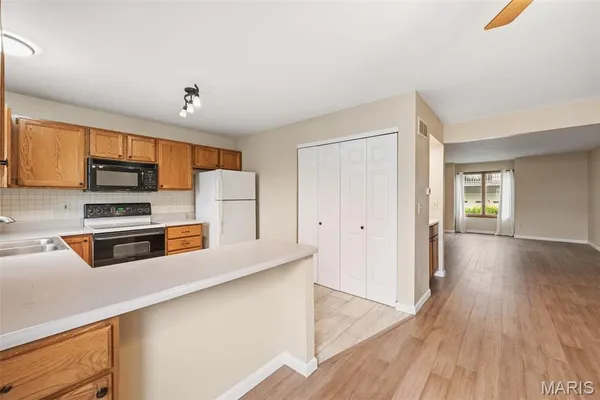 $2,195 | 3405 Sherman Park Drive, Unit 4C, St. Charles, MO 63303