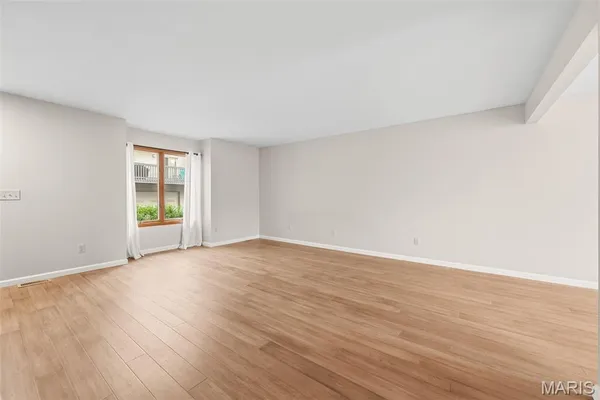 $2,195 | 3405 Sherman Park Drive, Unit 4C, St. Charles, MO 63303