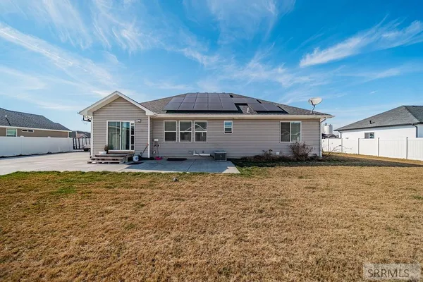 $549,900 | 1250 Bent Grass Drive, Ammon, ID 83401