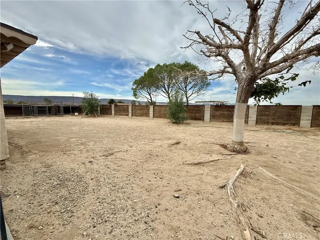 $3,200 | 45105 73rd Street West, Lancaster, CA 93536