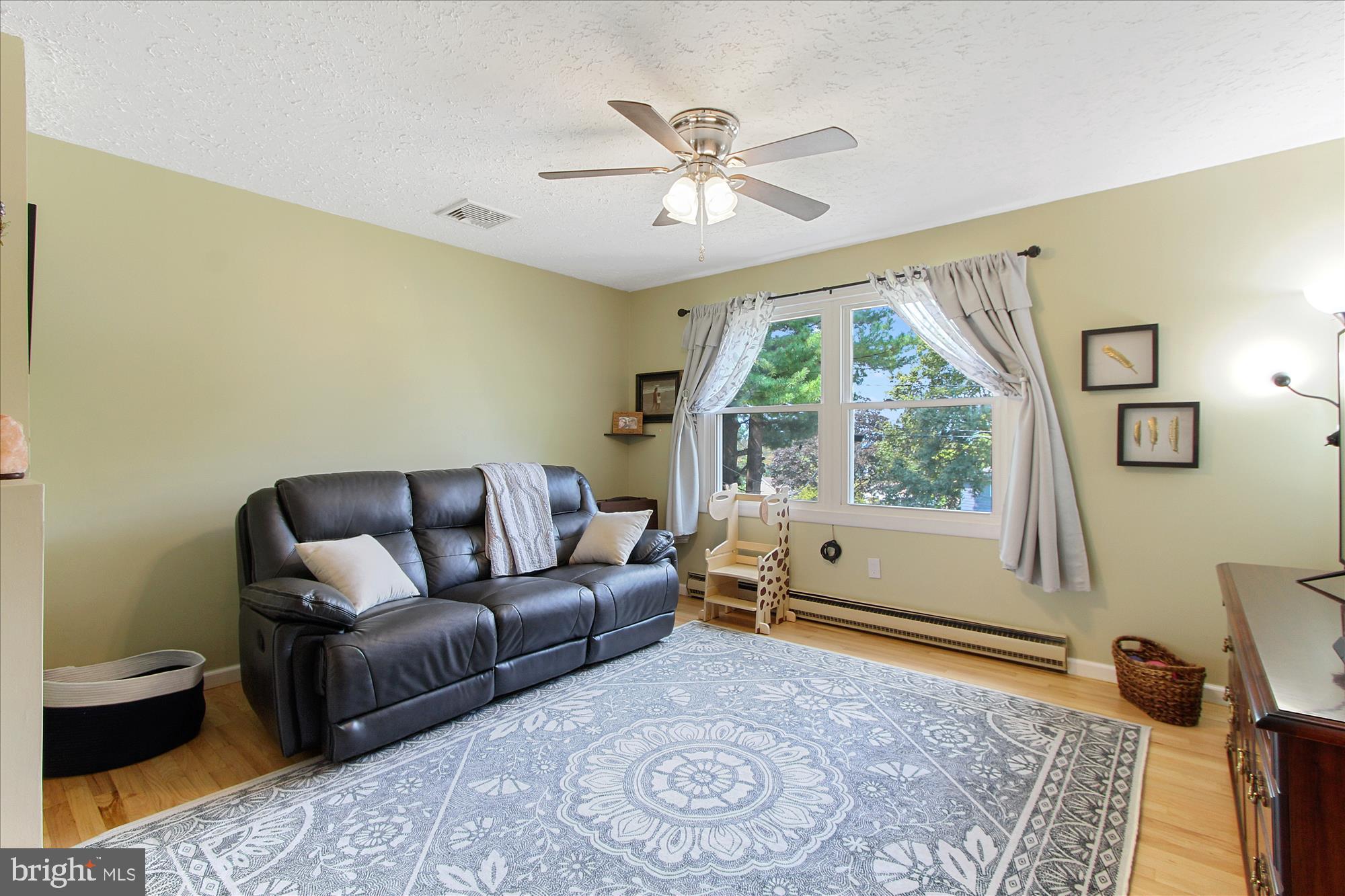 485 Pinehurst Road York, PA 17402 - Photo 4 of 27 Gallery Image 4