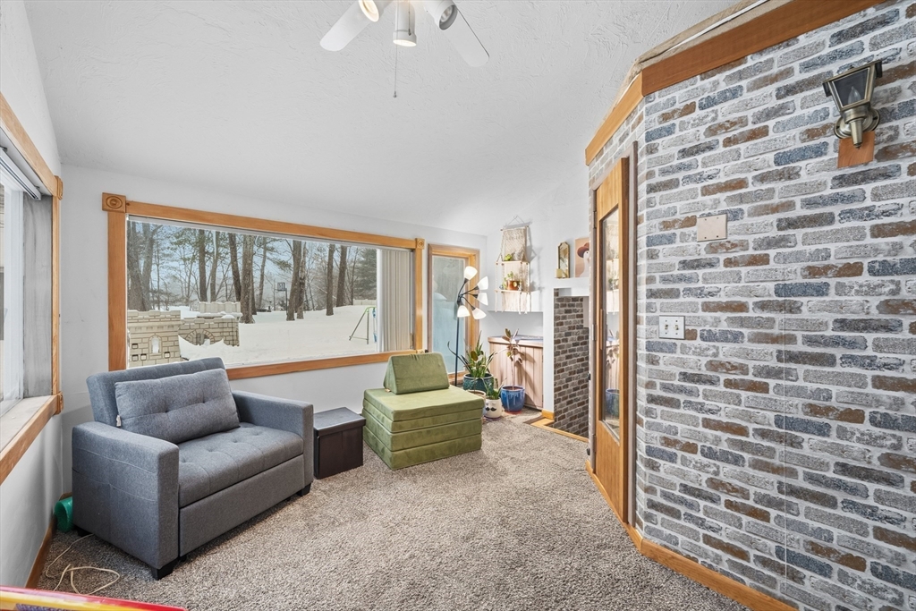 22 Snow Road Grafton, MA 01536 - Photo 24 of 37