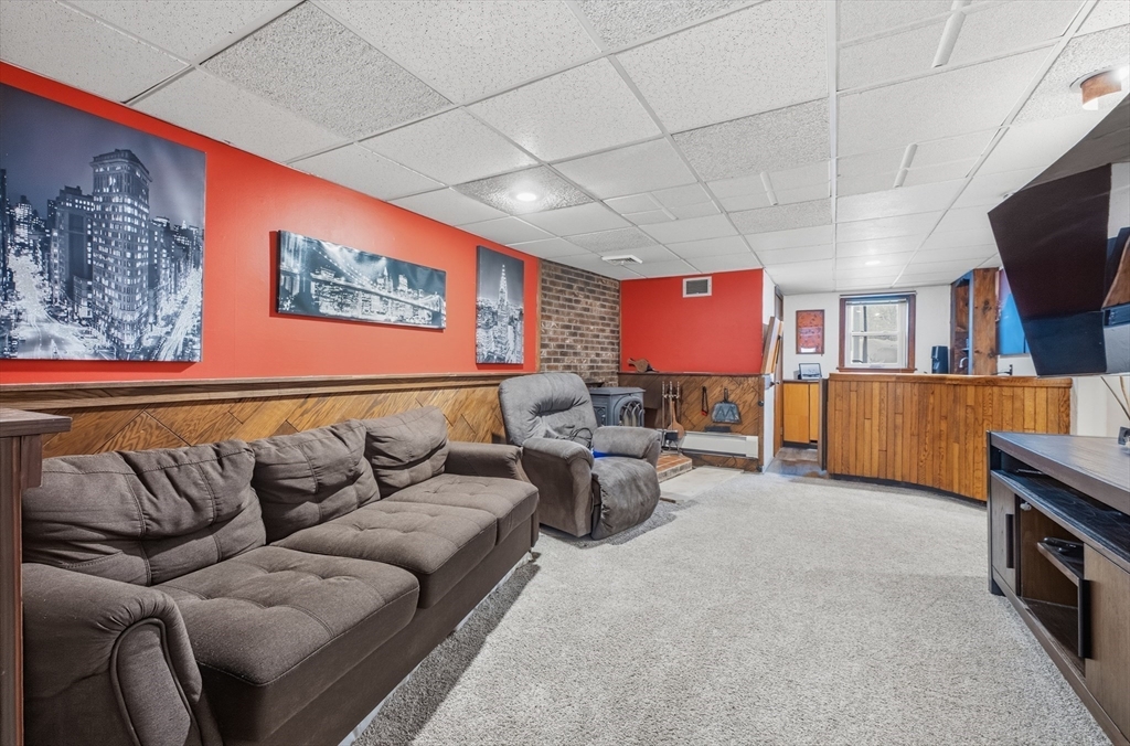 22 Snow Road Grafton, MA 01536 - Photo 26 of 37