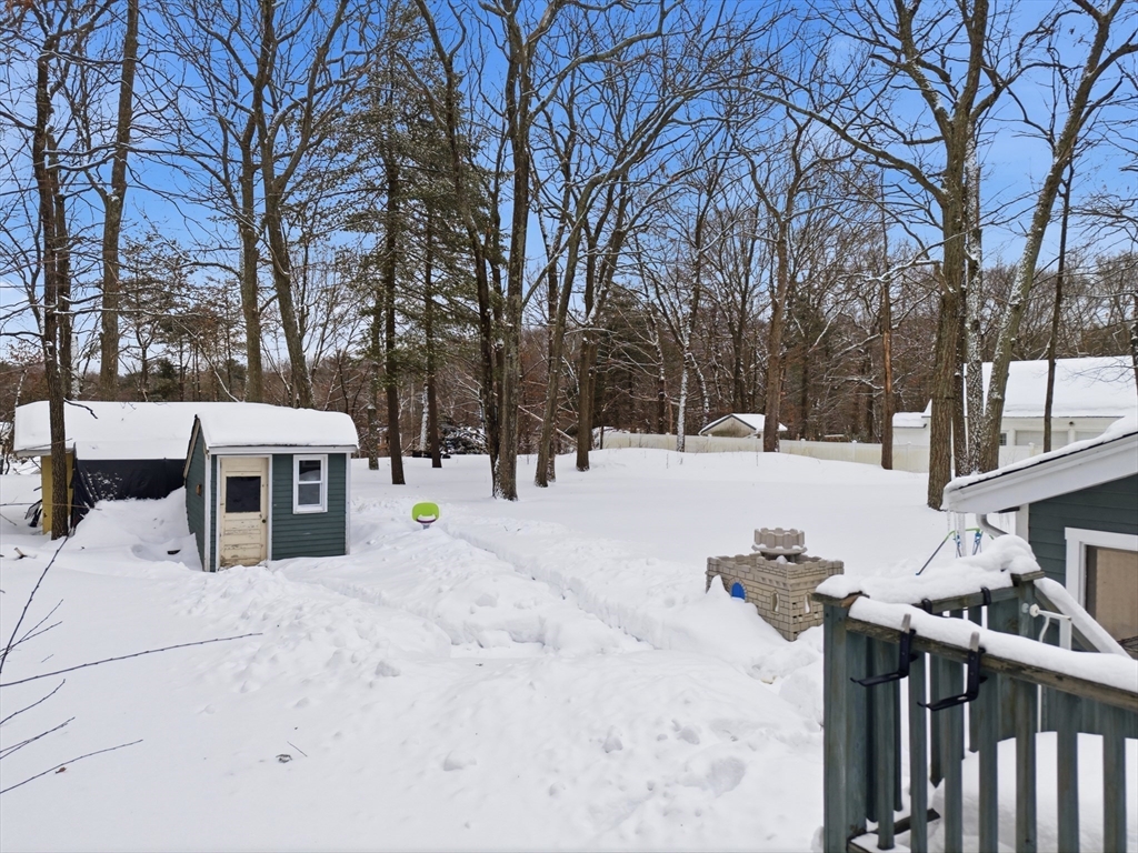 22 Snow Road Grafton, MA 01536 - Photo 34 of 37