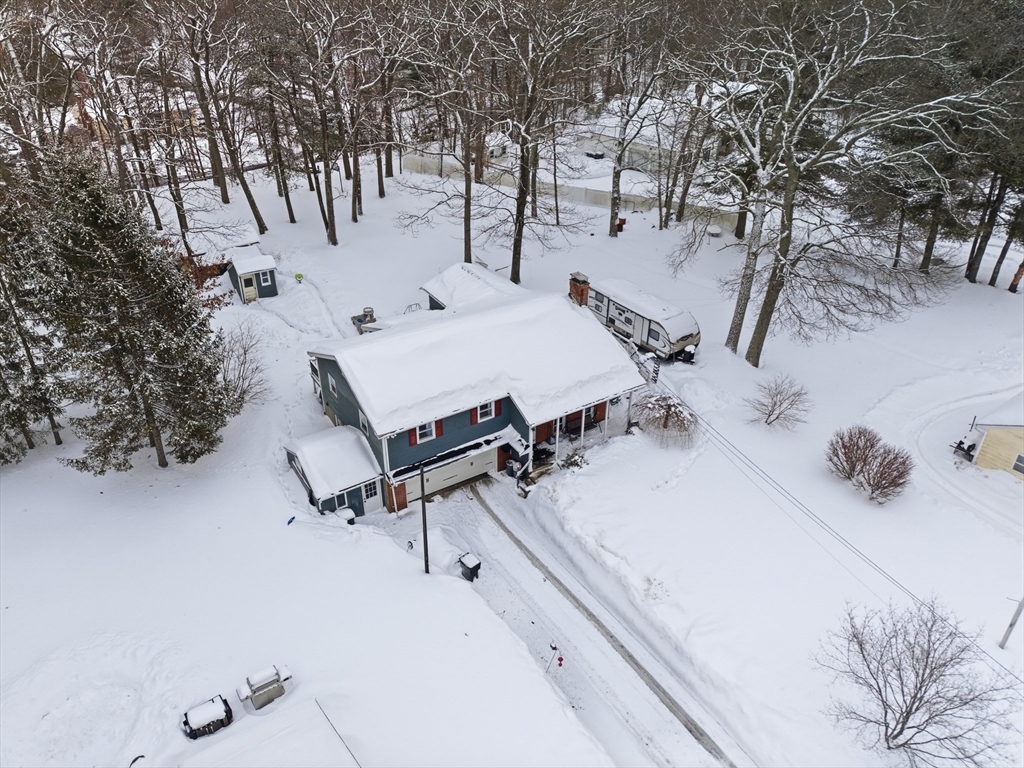 22 Snow Road Grafton, MA 01536 - Photo 6 of 37